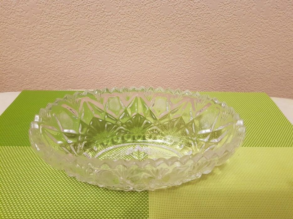 Продам хрустальные вазочки