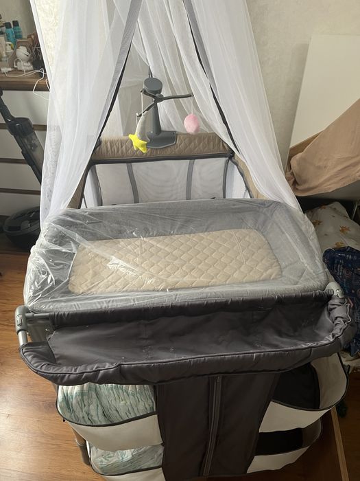 Детская кроватка манеж