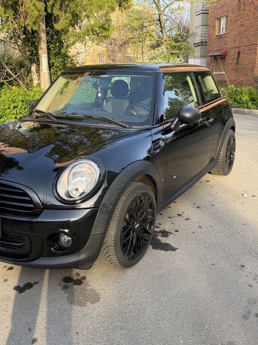 Mini cooper one an 2013