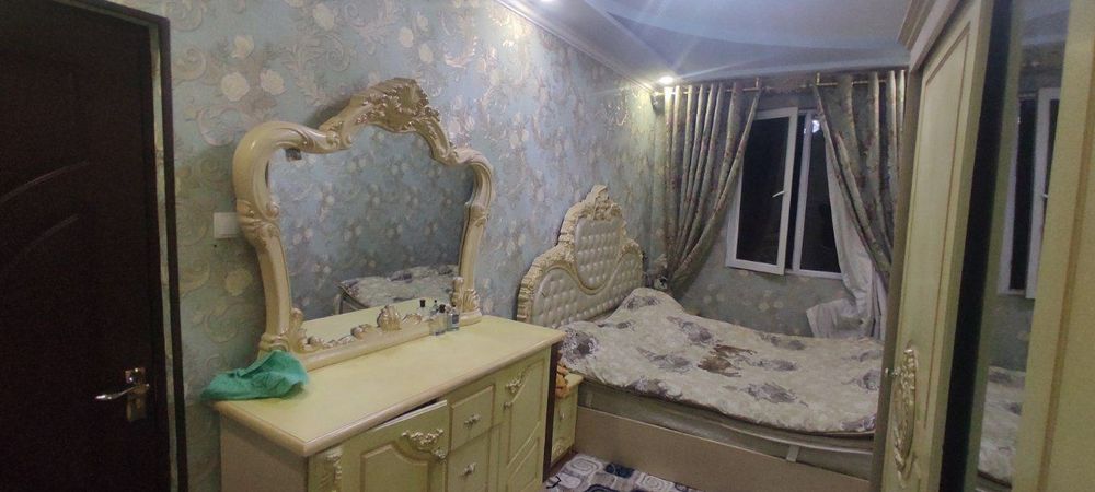 Чилонзчилонзор метрони йонида ижарага боллар кояман