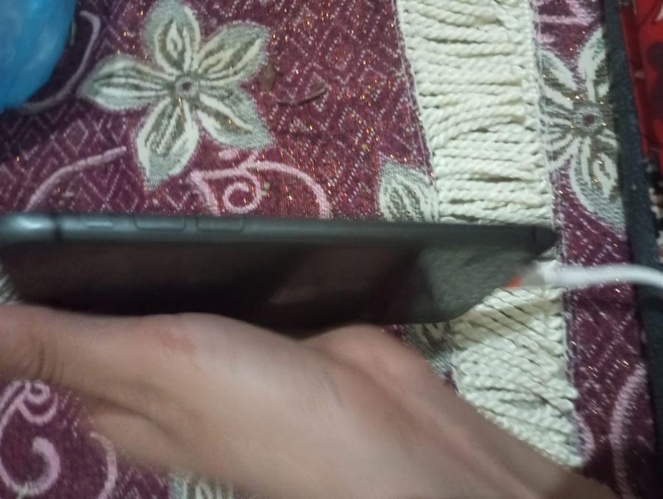 Айфон 11 сатылады