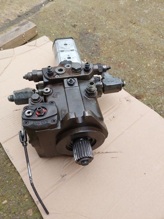 Grup pompă  marș ,echipamet ,directie, stivuitor Linde