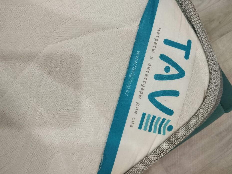 Кровать 
Продам кровать с матрасом двухспальный
   Б/У в отли