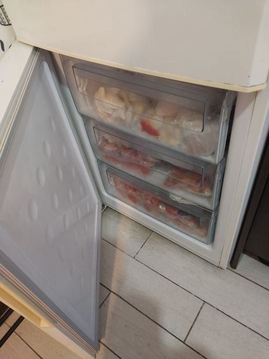 Холодильник Samsung  No Frost