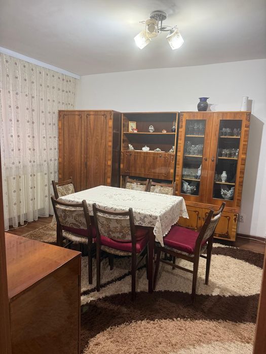 Vând apartament cu 2 camere în Gherla