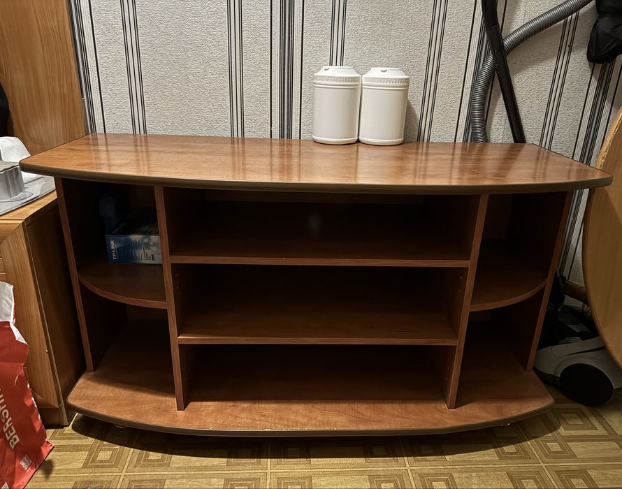 Тумба под телевизор