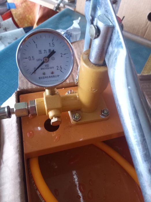 Pompa manuala antigel panouri solare. NOU