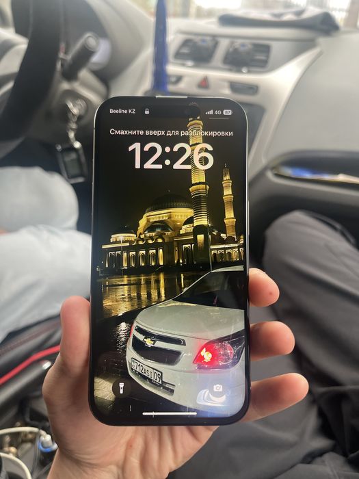 Айфон 15 про емкость 83% состояние хороший царапина жок