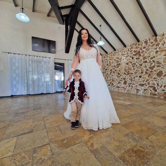 Rochie mireasa deosebita