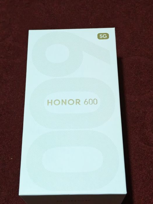 Продам телефон Honor 600 8/256 5G почти новый!