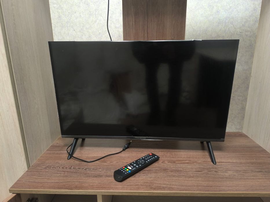 Продам смарт телевизор