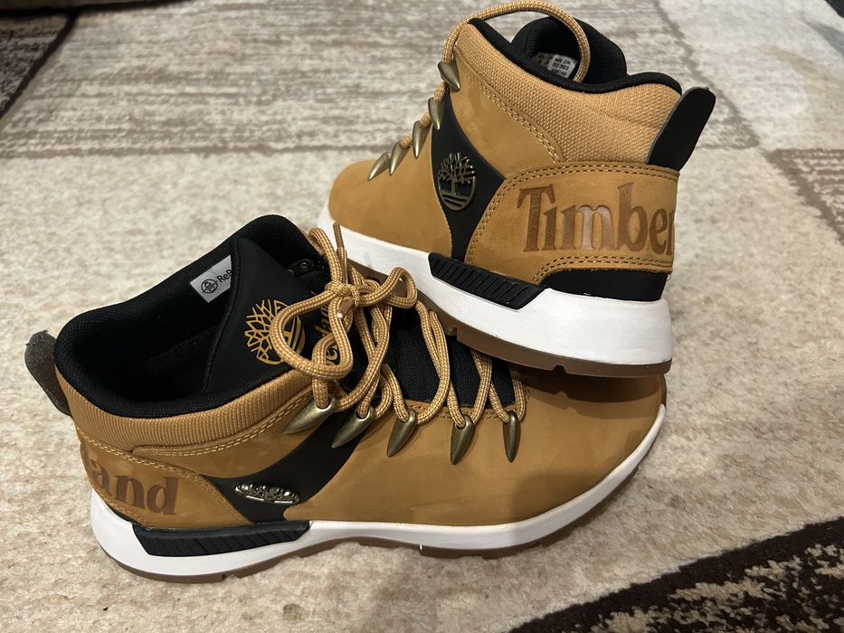 Vând ghete Timberland