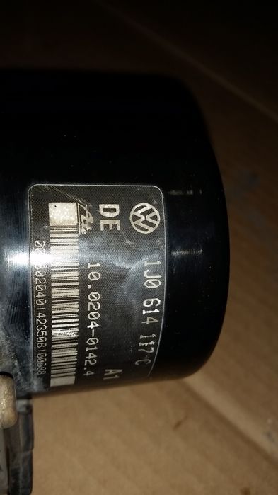 Гума врата дясна казанче задна греда  Голф 4 1.9 ТДИ