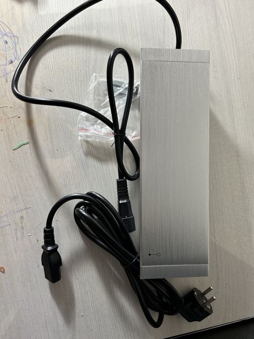 Продам розетки новые