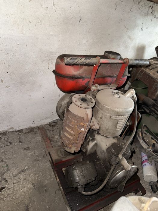 Мотор поливной бензиновый.