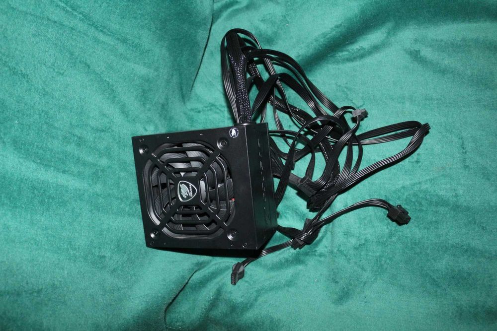 Sursa Cougar XTC 550