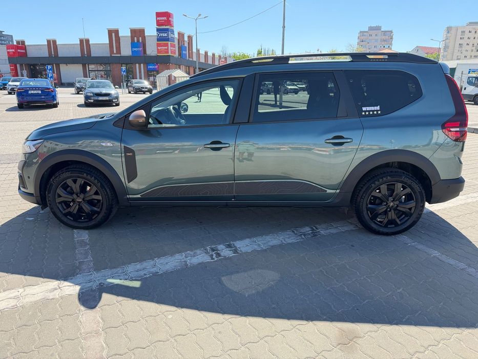 Dacia Jogger Dacia Jogger 2025 Benzină+ GPL 100 cai.   Varianta extrem+ cu 7 locuri