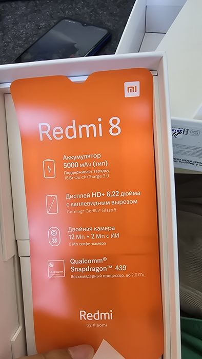 Redmi 8, 64 gb, практически новый