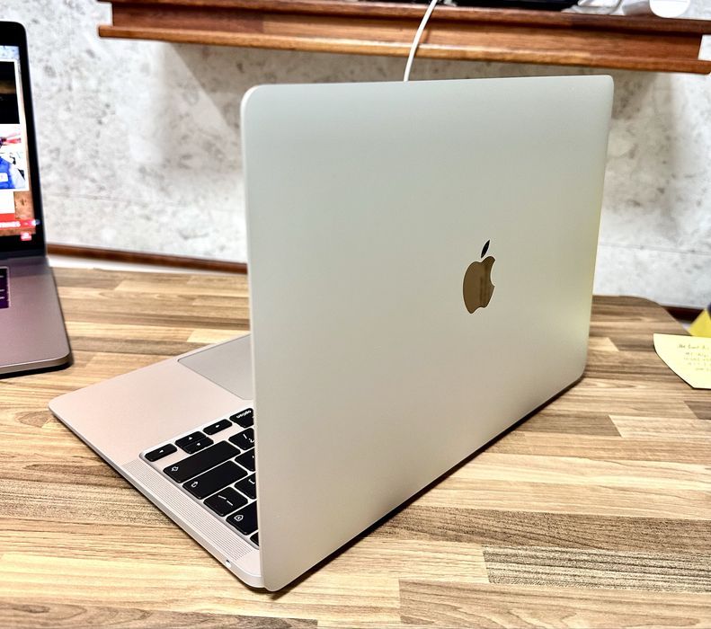 MacBook Air M1 Silver 8/256- Chotkiy noutbuk (Makbuk-Apple)