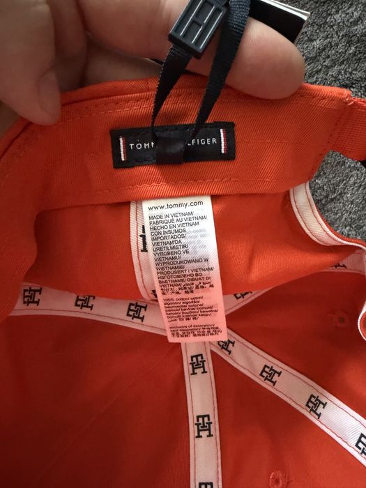 Tommy Hilfiger sapca unisex portocalie cu logo mic marime OS noua