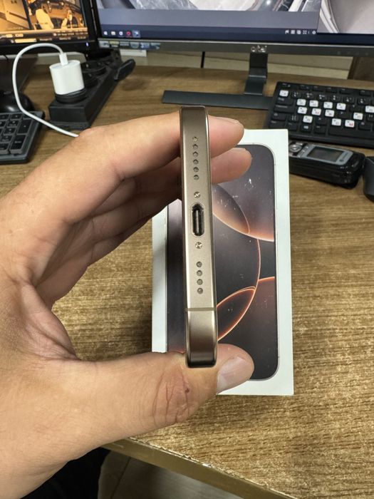 Iphone 16 Pro Max 256 Desert