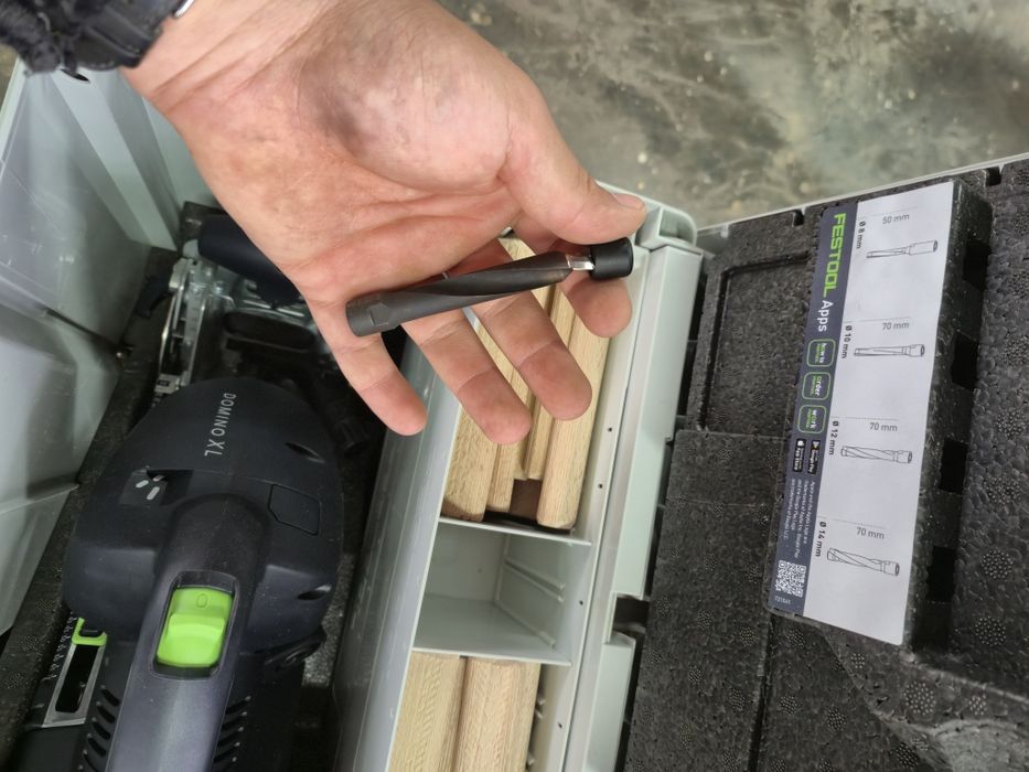 Festool DOMINO XL, стяги Bessey/Gross Stabil