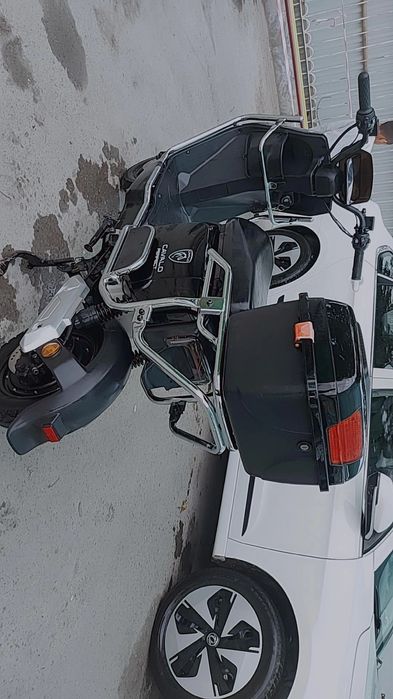 Elektironiy skuter