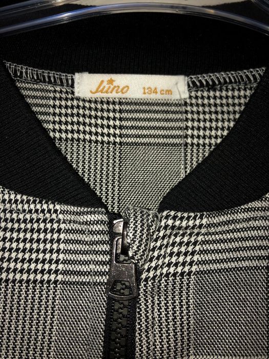 Новый. Стильный школьный бомбер.