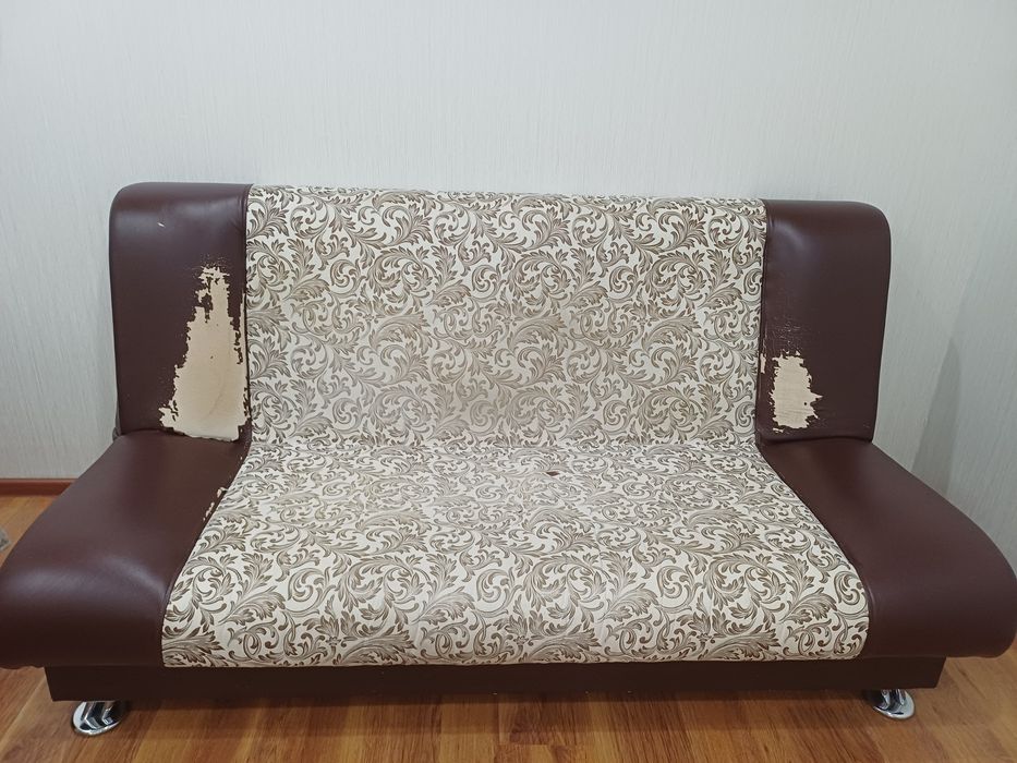 Продам б/у диван