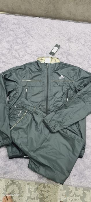 Спортивные костюмы