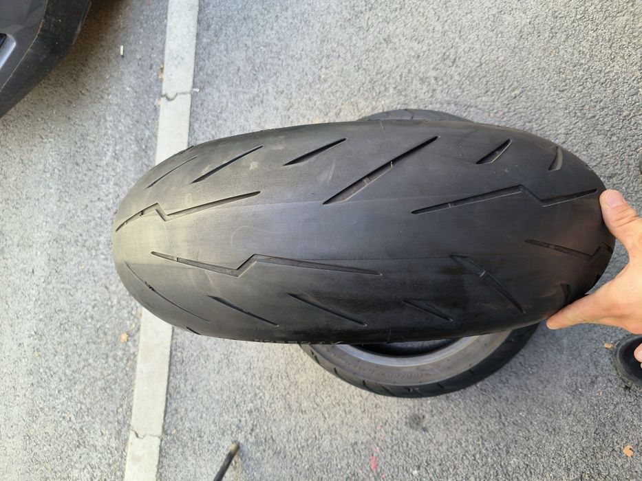 Pirelli Rosso 4. 200/60/16