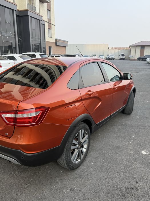 Lada vesta sv cross