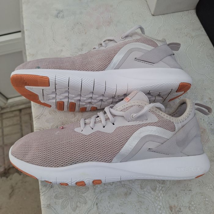 Nike nr 38,5 stare bună