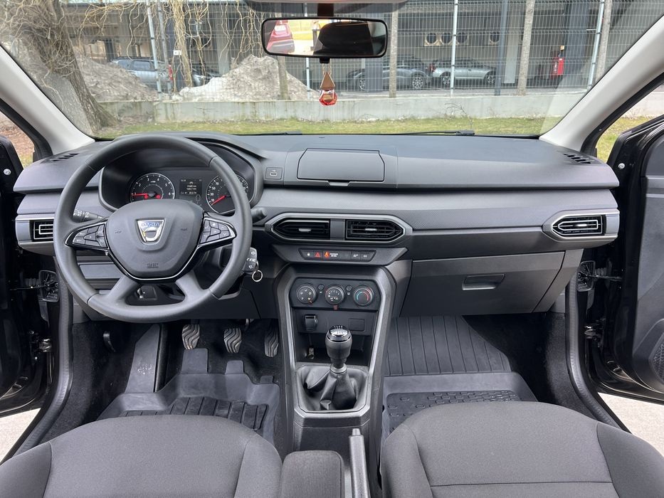 Dacia Logan 1.0 Turbo 90 CP 32.000 km Pret la cash 8900