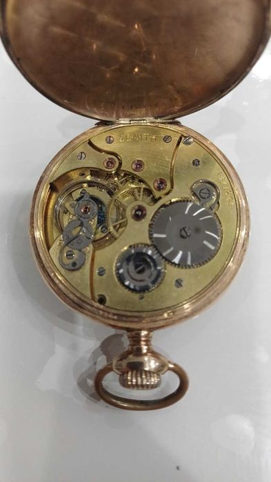 Златен Часовник Зенит 14.к