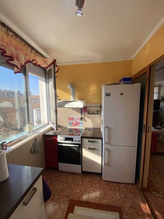 Продава се Тристаен апартамент в Пловдив, Кършияка - 106 кв.м за 2378 €/кв.м - Снимка #1