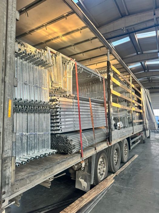 Строително скеле под наем