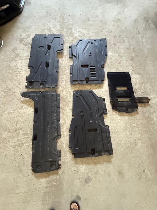 Scut cutie lateral stanga dreapta overfender prag bmw x3 f25