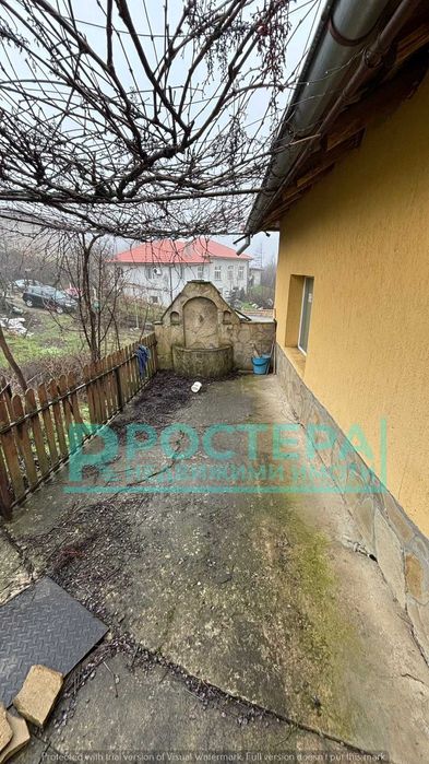 Двуетажна Тухлена Къща - с. Овчарово