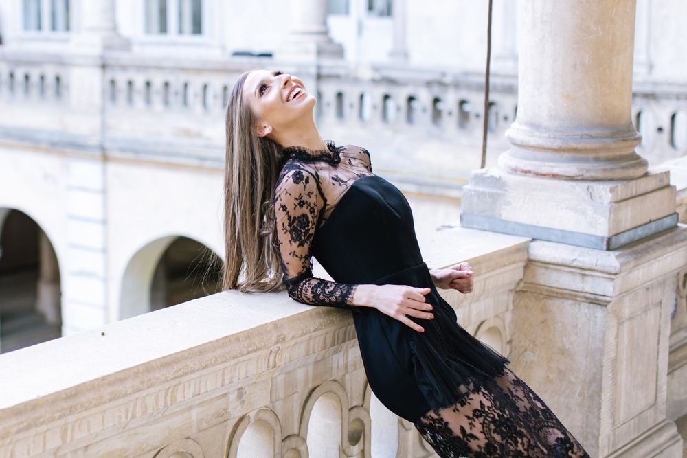 Vand rochie model Cristina Savulescu(nu Rhea Costa,Norina St,ana radu)