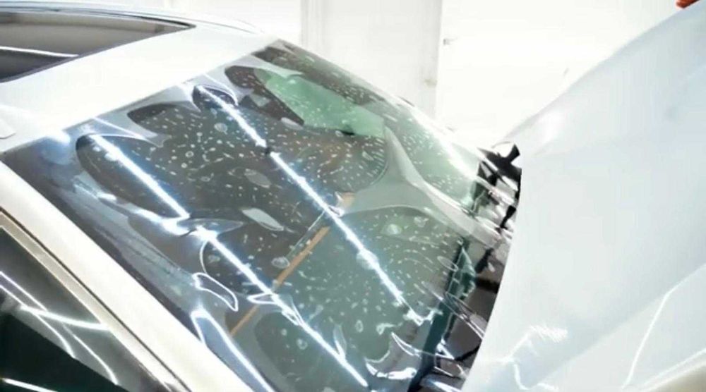 Фолио за автомобилни стъкла 170€ - 1.52 x 30 m (3.8 €/m2)