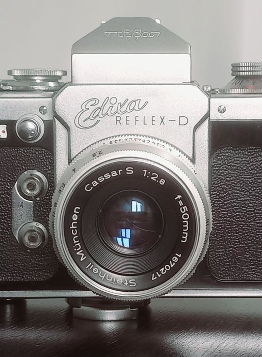 Aparat foto   SLR - EDIXA Reflex  D cu accesorii și geantă OMNICA - IMPECABIL
