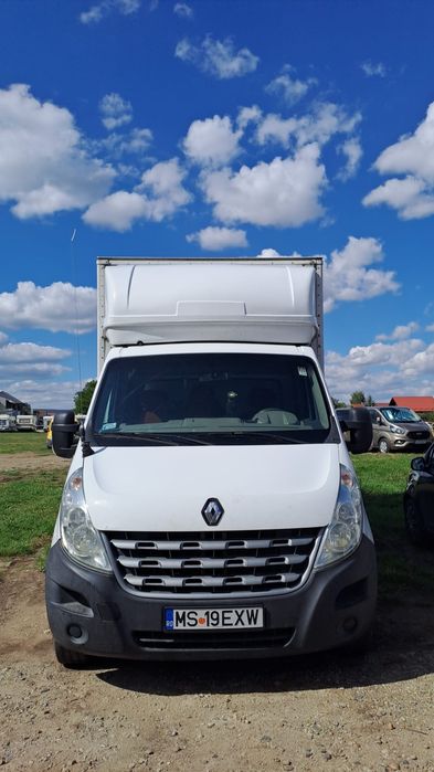 Vând Renault Master