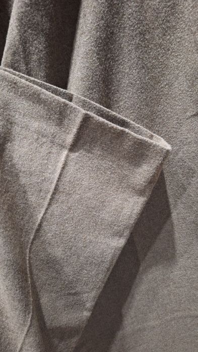 Vând pantalon damă, ușor conic, din stofă, mărimea 42-44