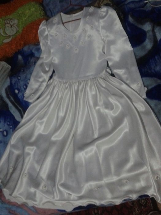 Платье продается
