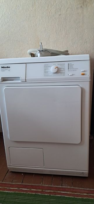 Сушилня Miele с резервуар