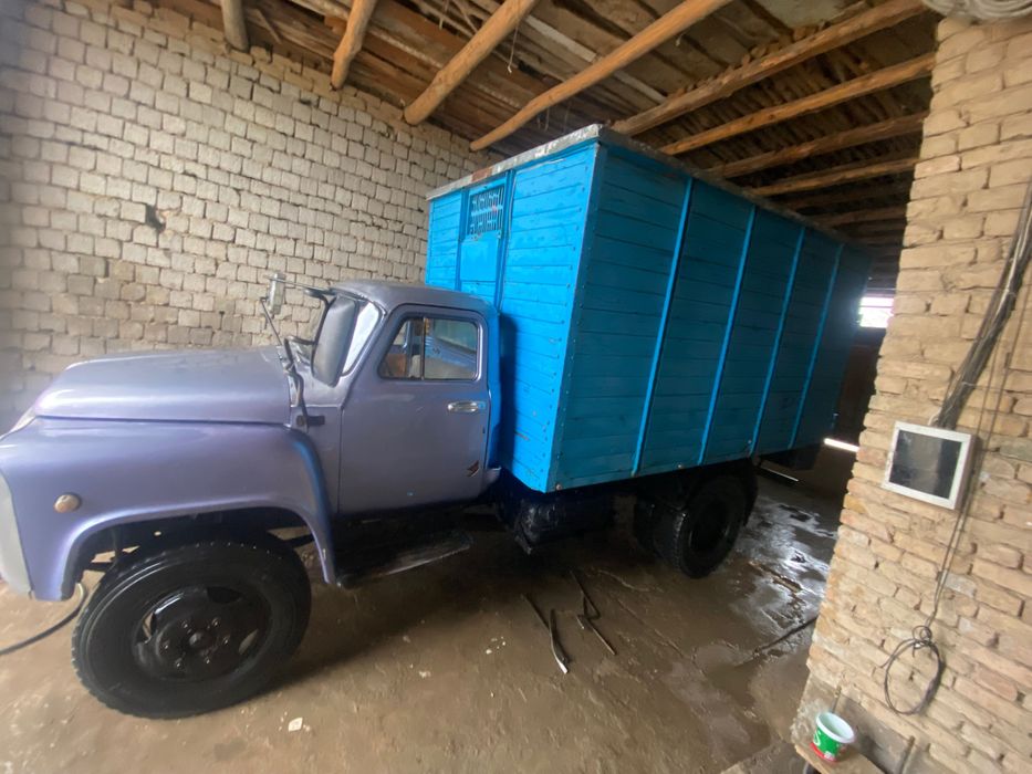 Gaz 53 sotiladi srochniy