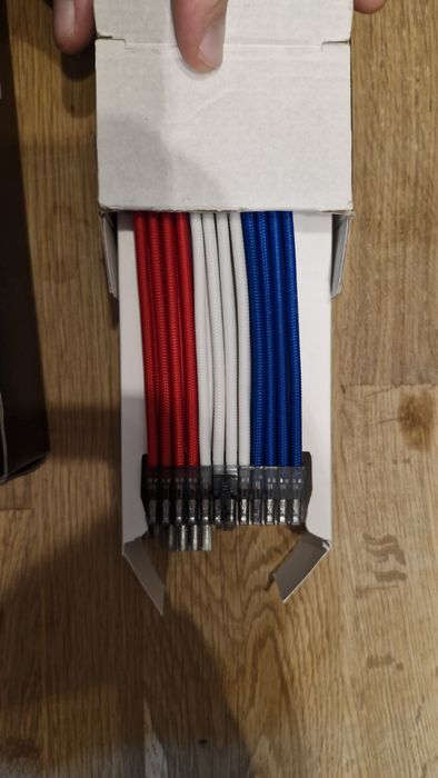 Extensii cabluri sursa PC Gaming Sirlyr – Rosu, Alb, Albastru