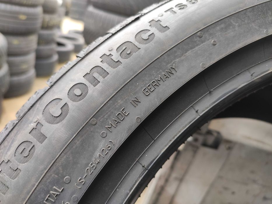 2бр Нови Зимни гуми 275 40 18 - Continental