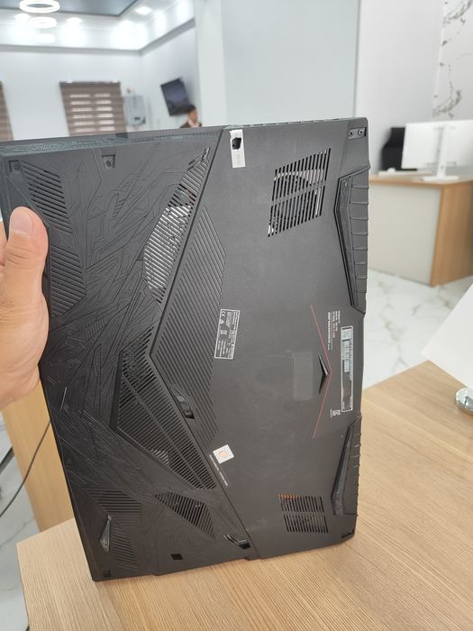 Noutbuk msi 7 1 terabayt игравой